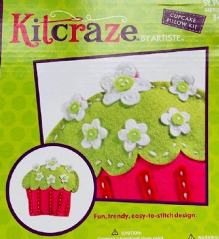 AG2265 DIY cupcake pillow kit
